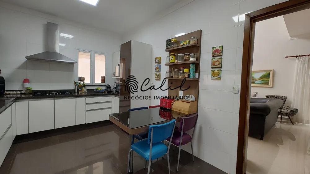 Casa, 3 quartos, 257 m² - Foto 7
