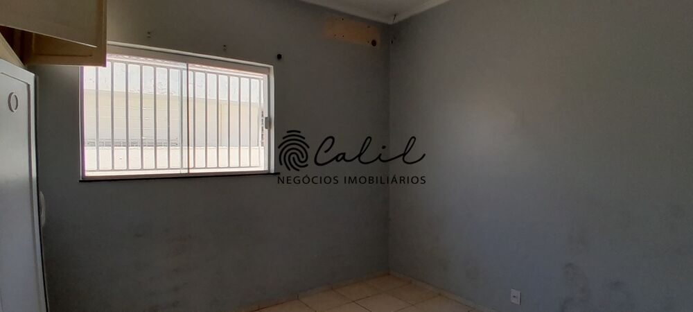 Casa para alugar com 8 quartos, 280m² - Foto 2