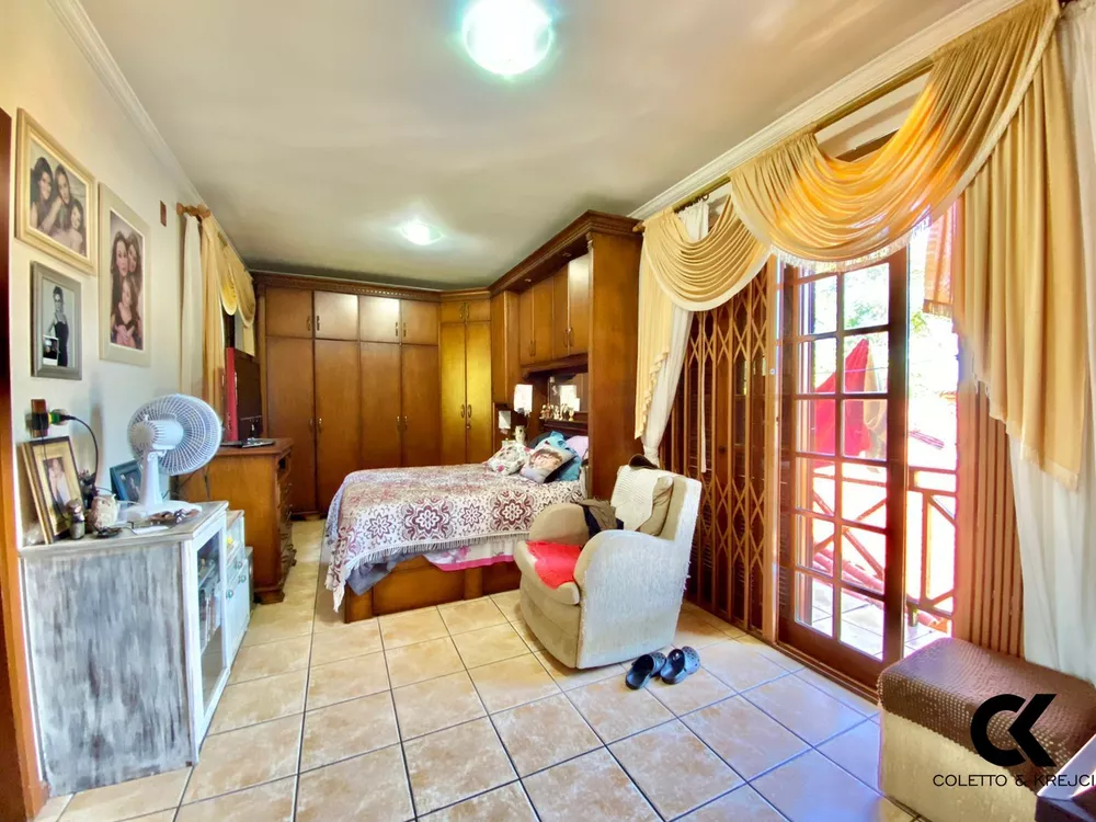 Casa, 4 quartos, 215 m² - Foto 12