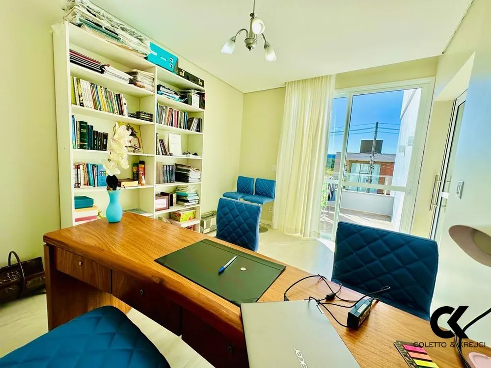 Casa, 4 quartos, 240 m² - Foto 6