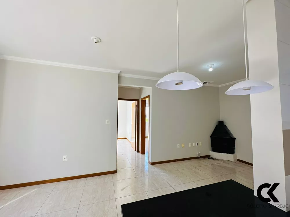 Apartamento à venda com 2 quartos, 64m² - Foto 2