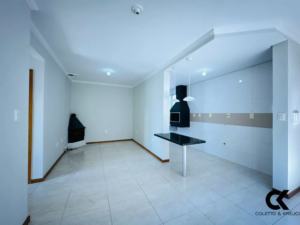 Apartamento à venda com 2 quartos, 64m² - Foto 1