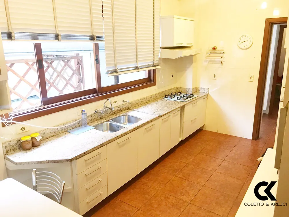 Apartamento, 3 quartos, 252 m² - Foto 4