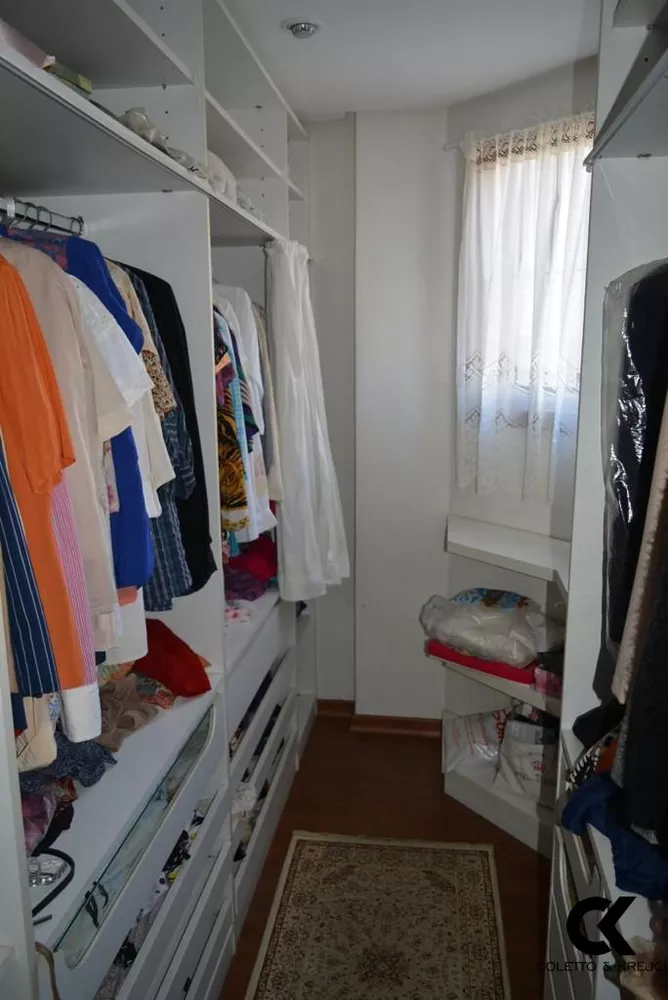 Apartamento, 3 quartos, 252 m² - Foto 2