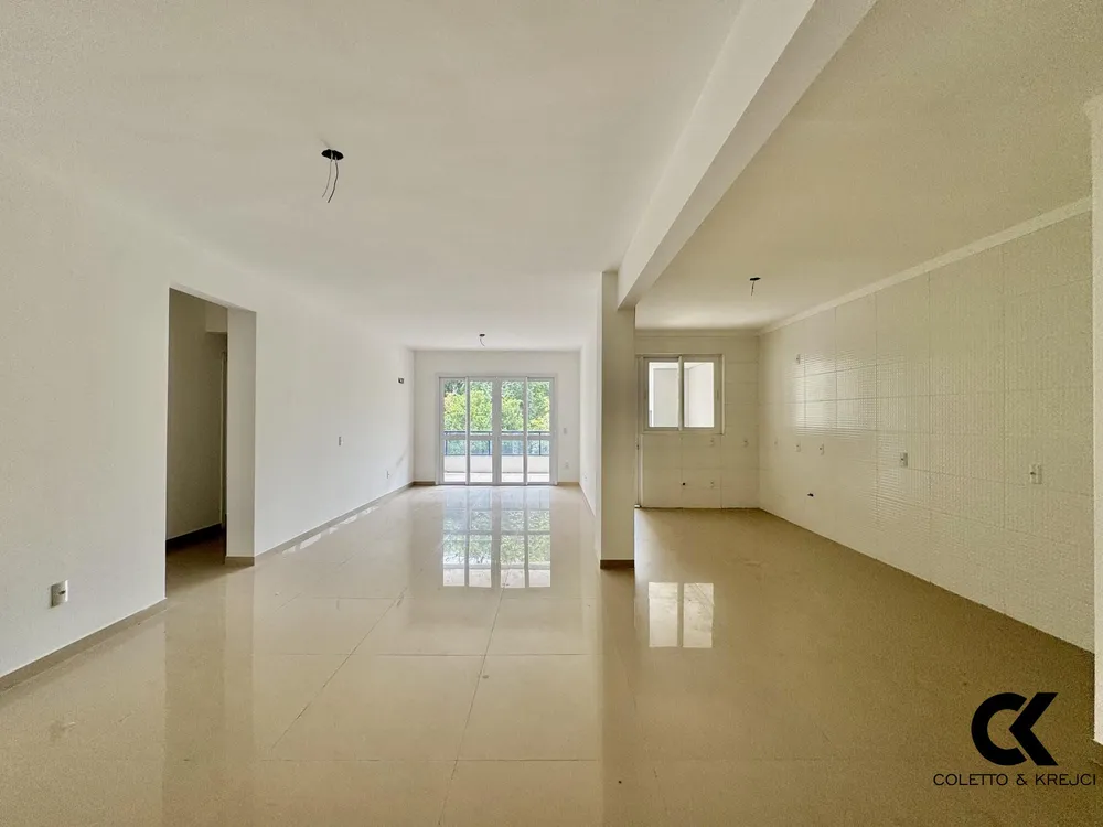 Apartamento, 3 quartos, 130 m² - Foto 1
