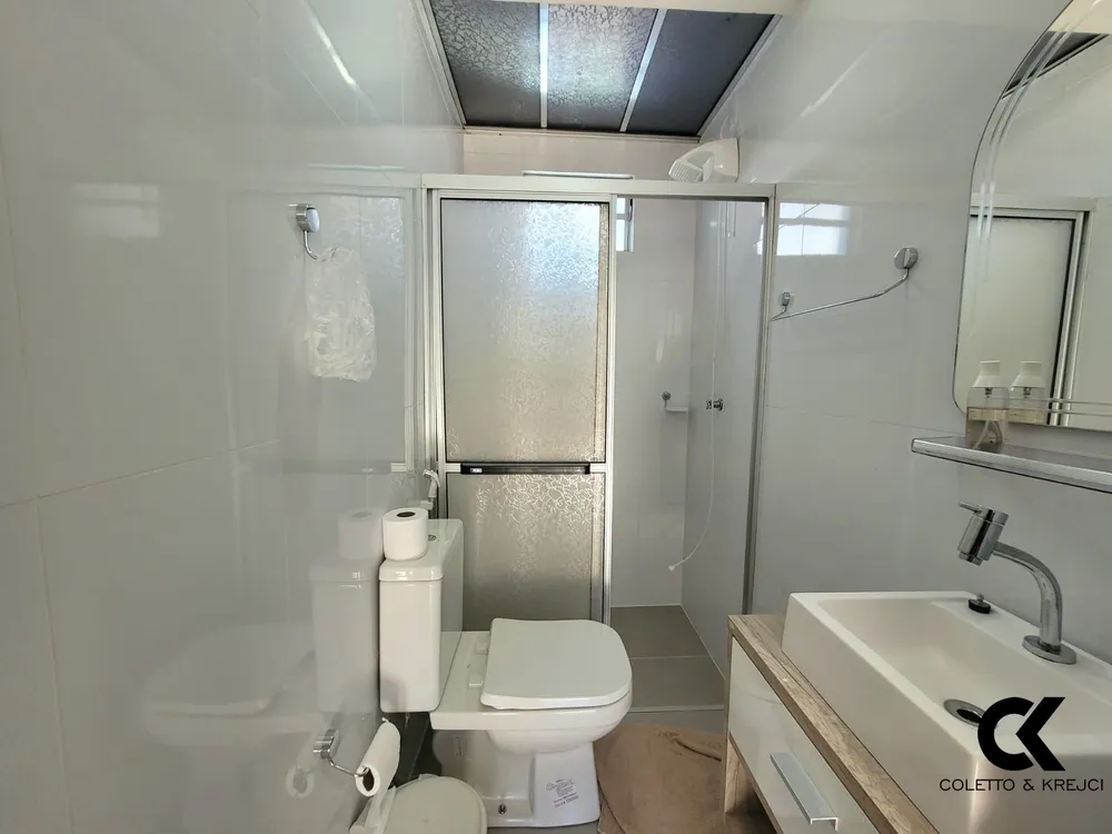 Casa, 5 quartos, 240 m² - Foto 2