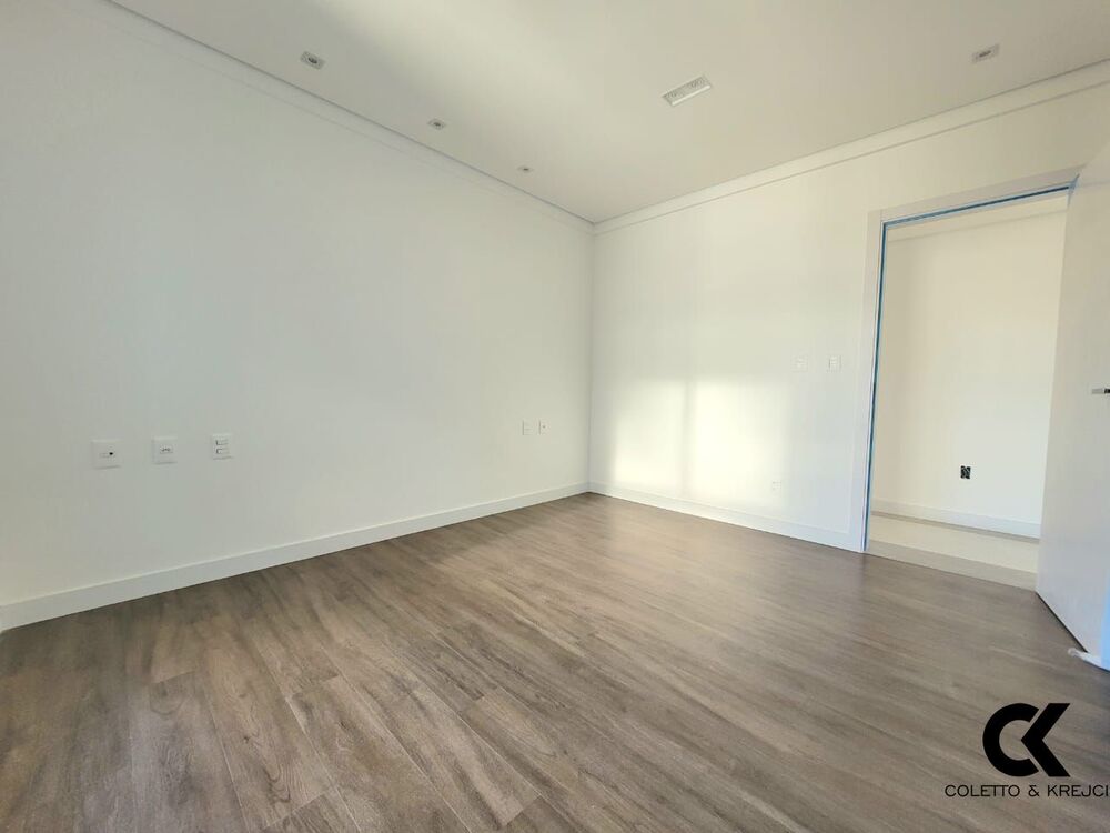 Apartamento, 3 quartos, 227 m² - Foto 2