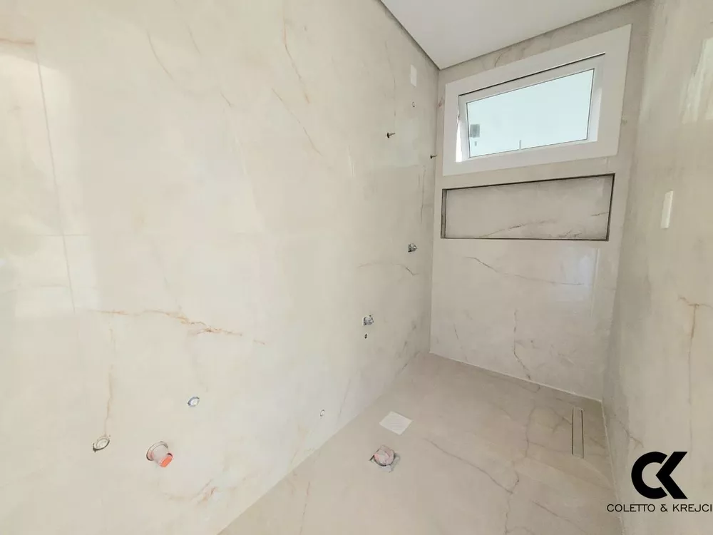 Apartamento, 3 quartos, 227 m² - Foto 1