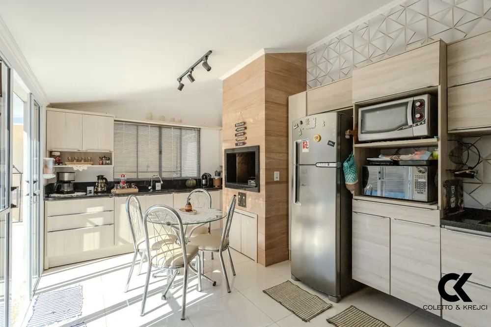 Casa, 4 quartos, 230 m² - Foto 12