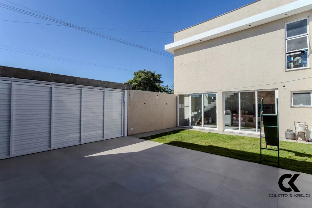 Casa, 3 quartos, 265 m² - Foto 1