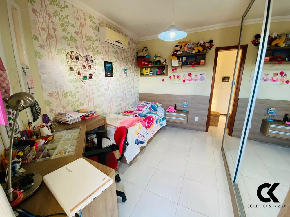 Casa, 3 quartos, 200 m² - Foto 1