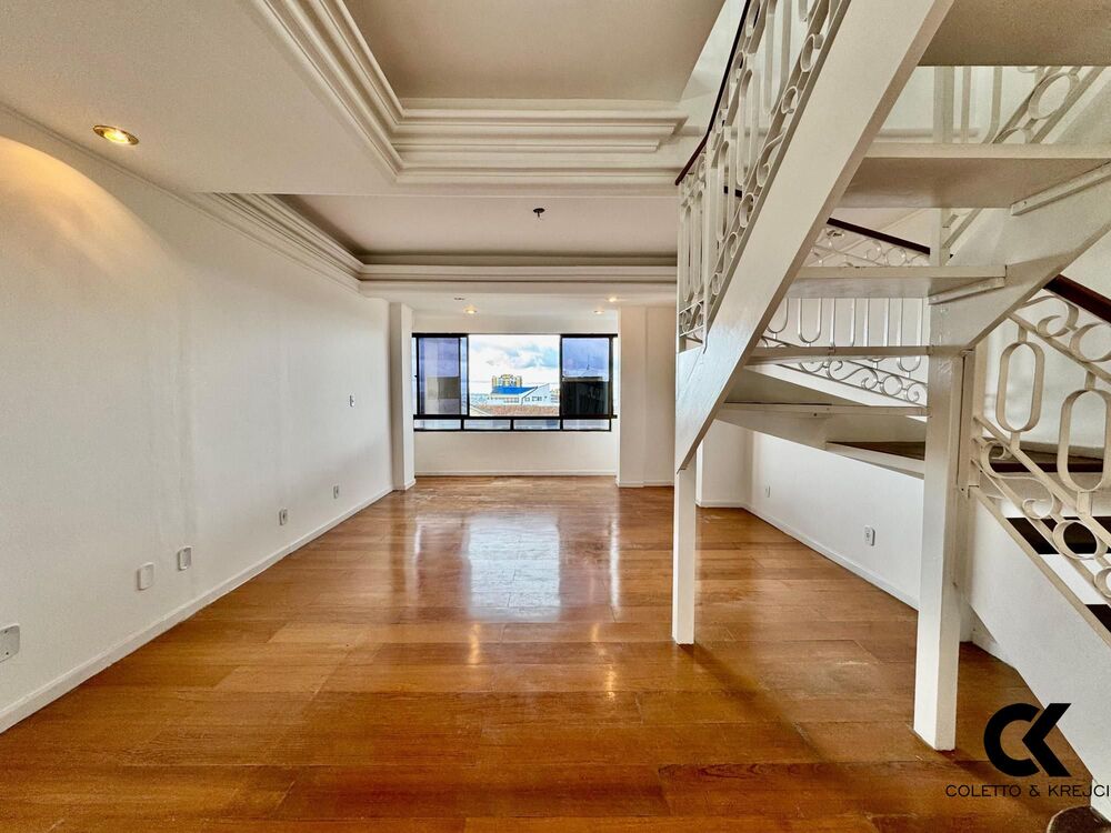 Cobertura, 4 quartos, 212 m² - Foto 1