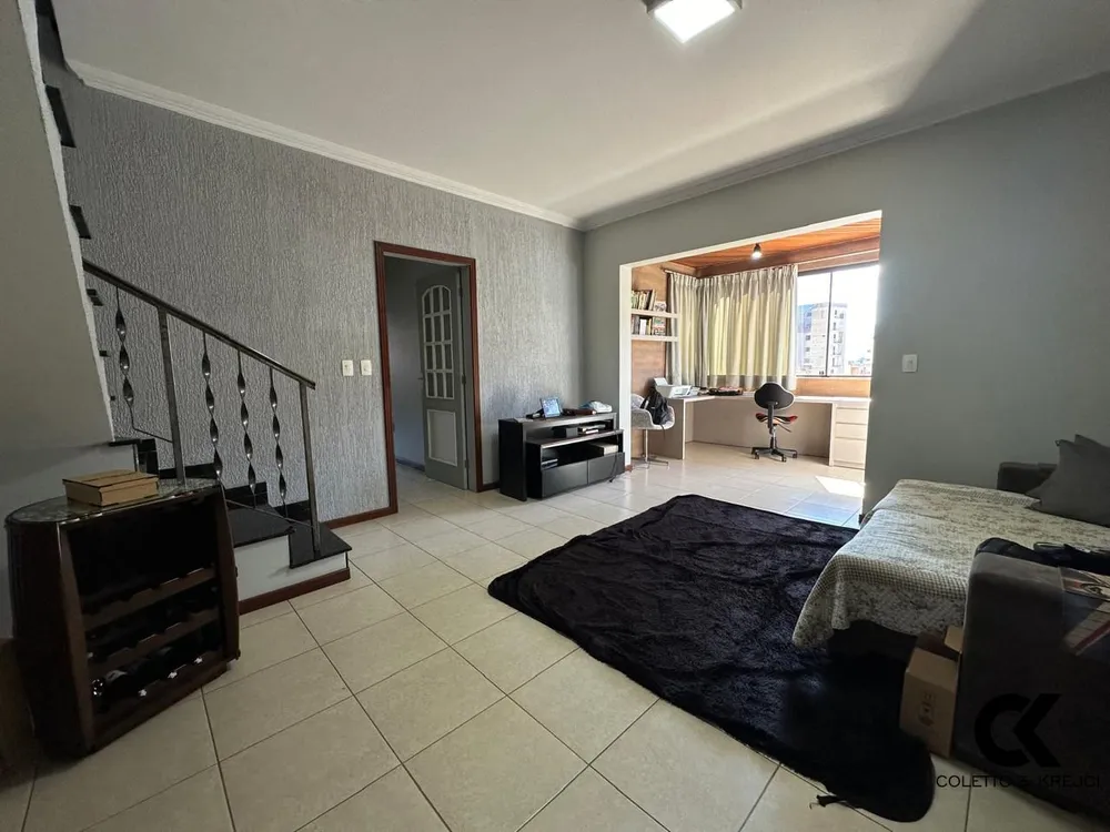 Cobertura, 4 quartos, 218 m² - Foto 4