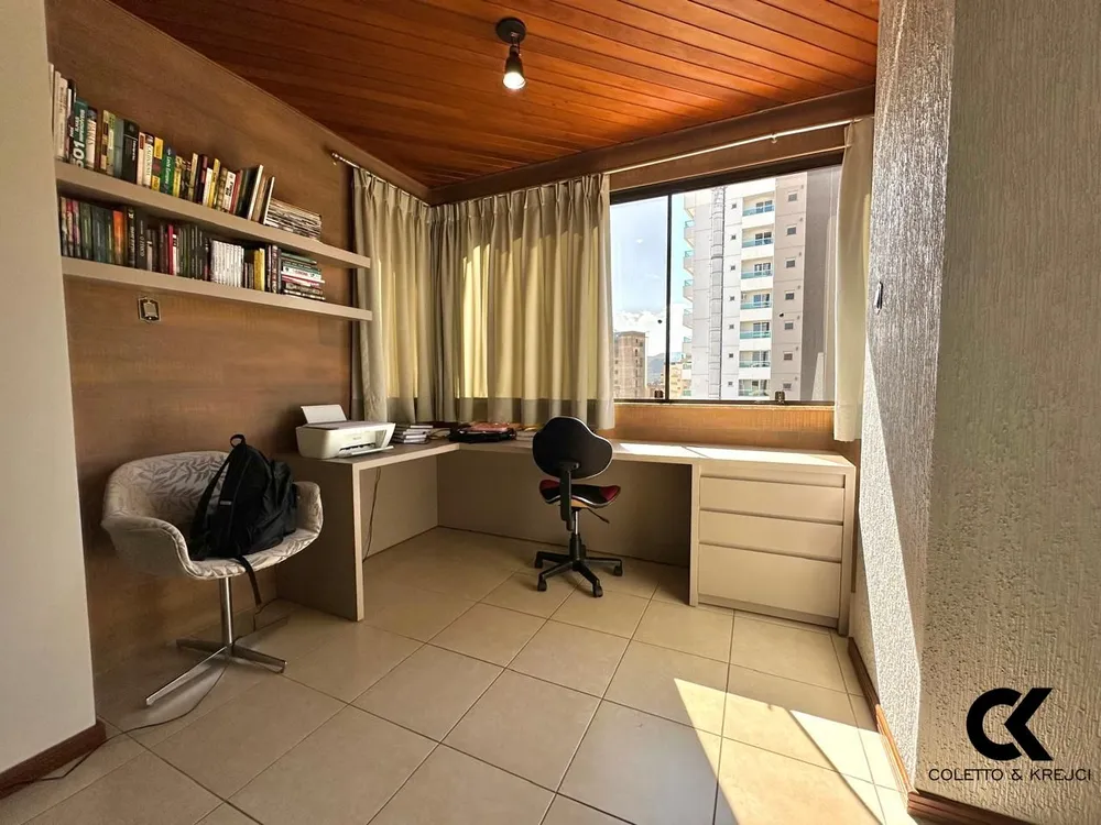 Cobertura, 4 quartos, 218 m² - Foto 5