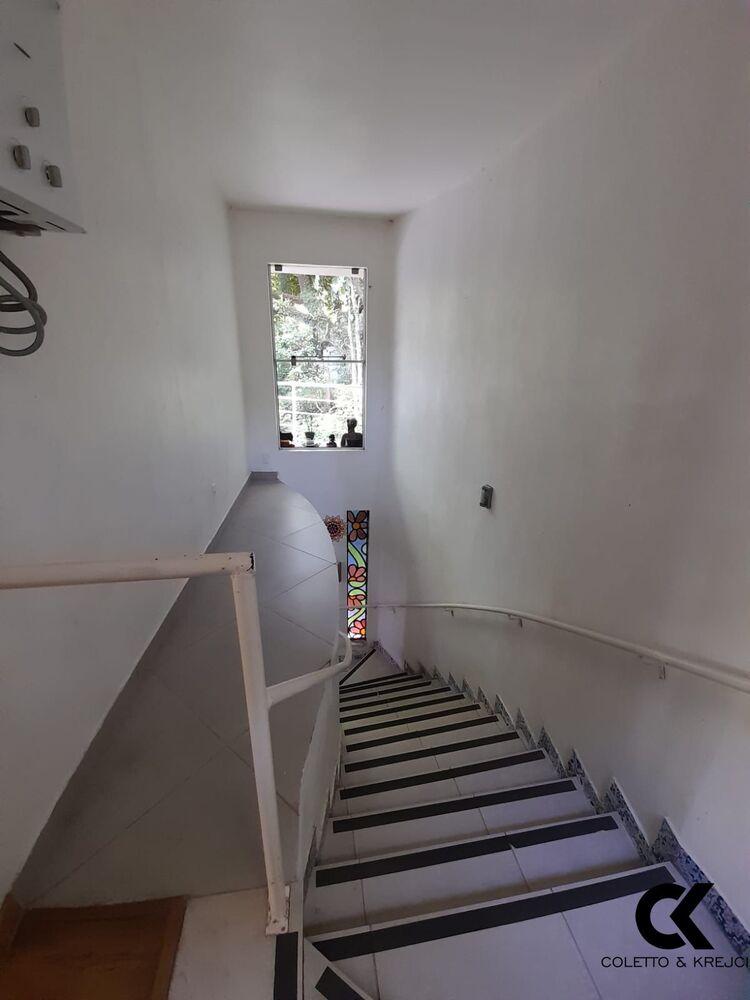 Casa, 3 quartos, 220 m² - Foto 2