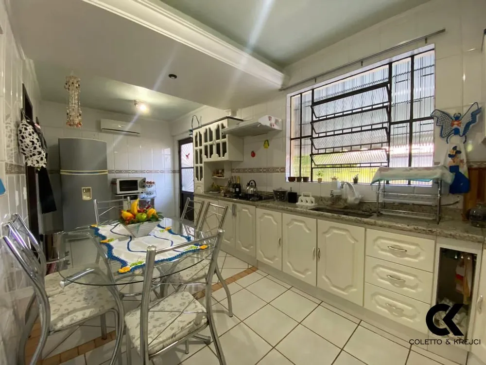 Casa, 5 quartos, 203 m² - Foto 5