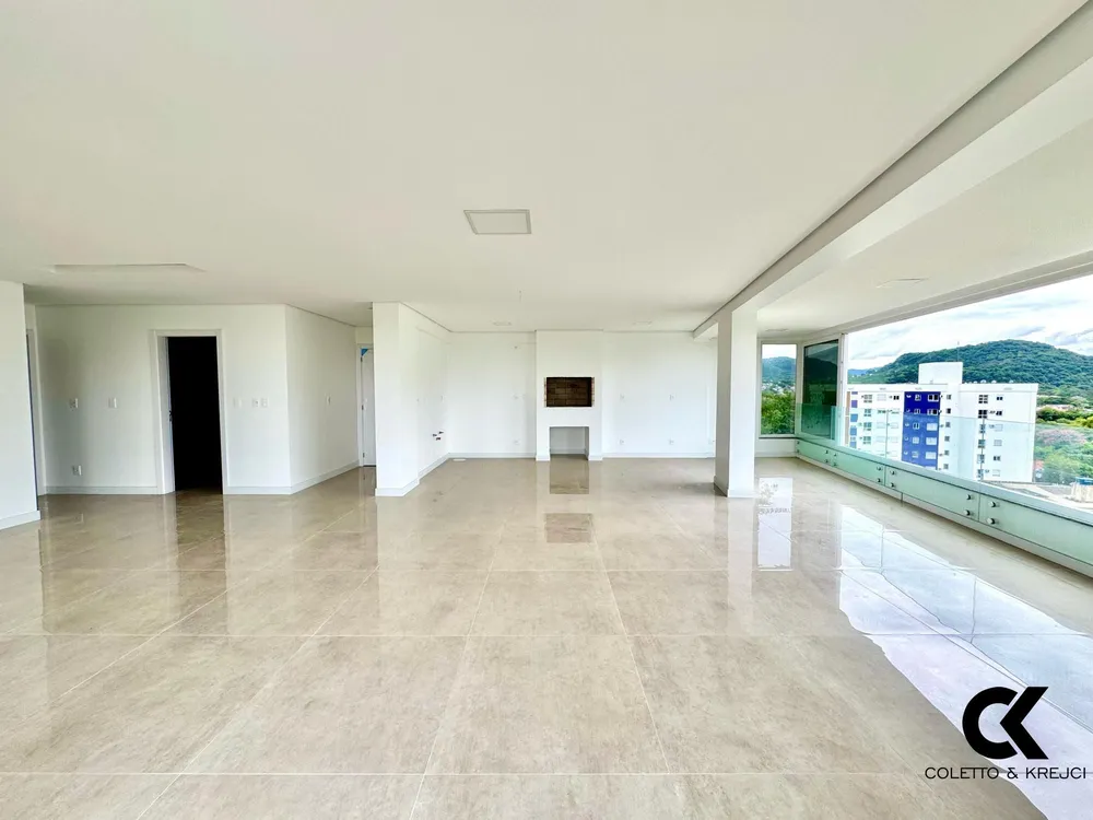 Apartamento, 3 quartos, 227 m² - Foto 1