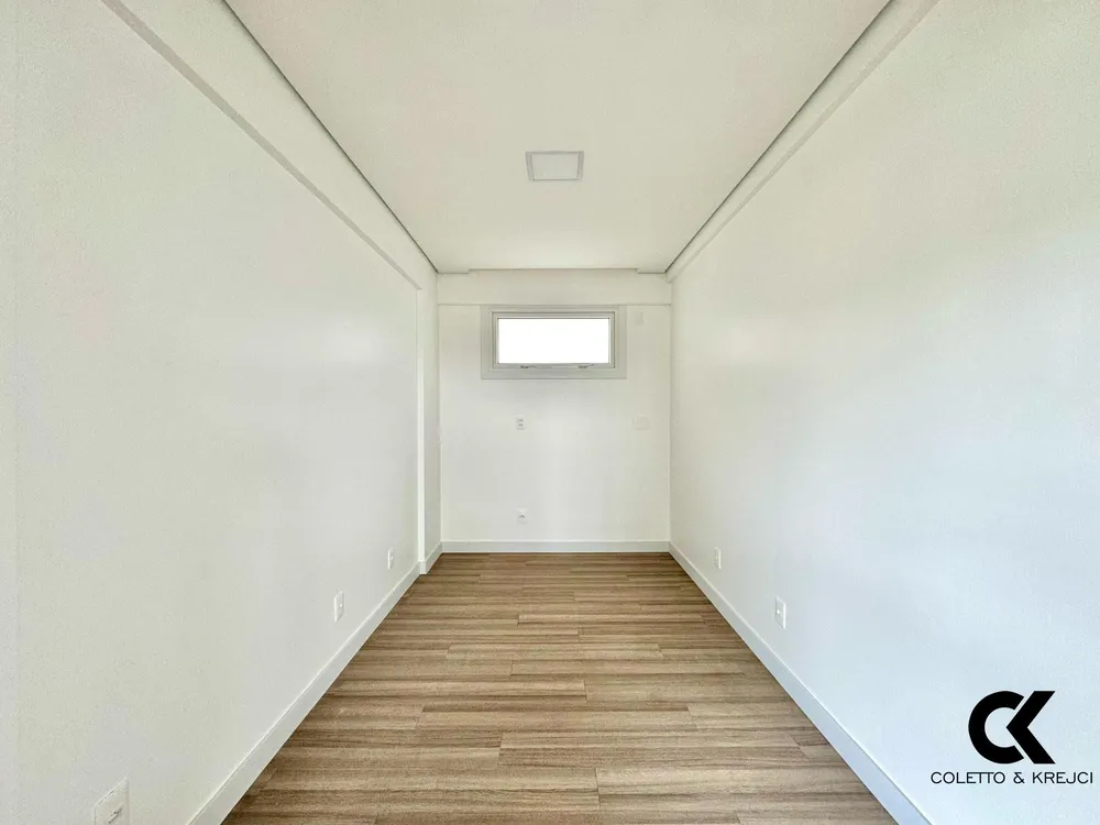 Apartamento, 3 quartos, 227 m² - Foto 2