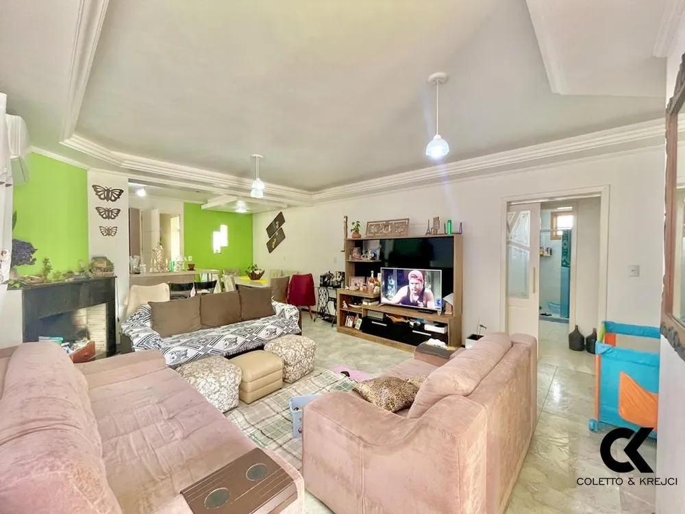 Casa, 3 quartos, 348 m² - Foto 1