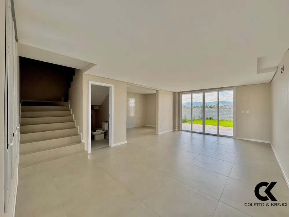 Casa, 3 quartos, 181 m² - Foto 2