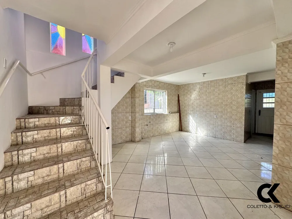 Casa, 3 quartos, 219 m² - Foto 3