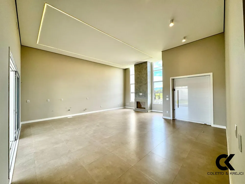 Casa, 3 quartos, 203 m² - Foto 2