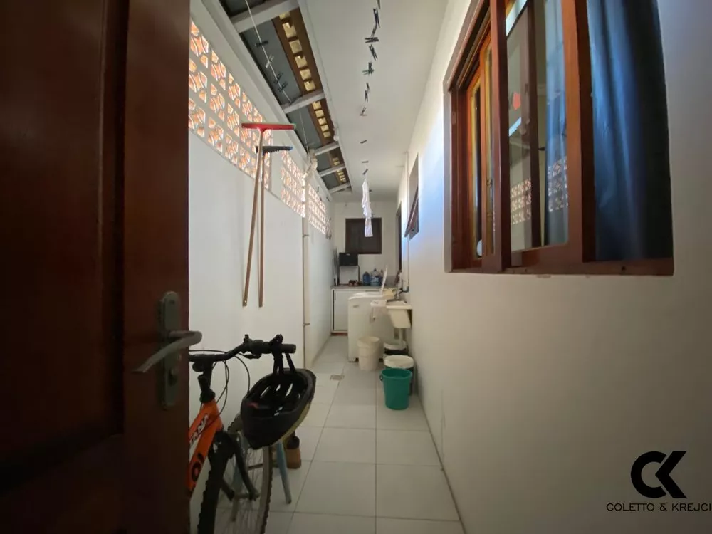 Casa, 3 quartos, 182 m² - Foto 2