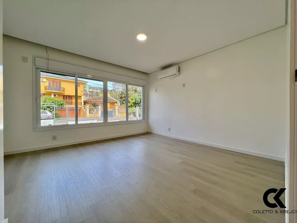 Casa, 3 quartos, 300 m² - Foto 3