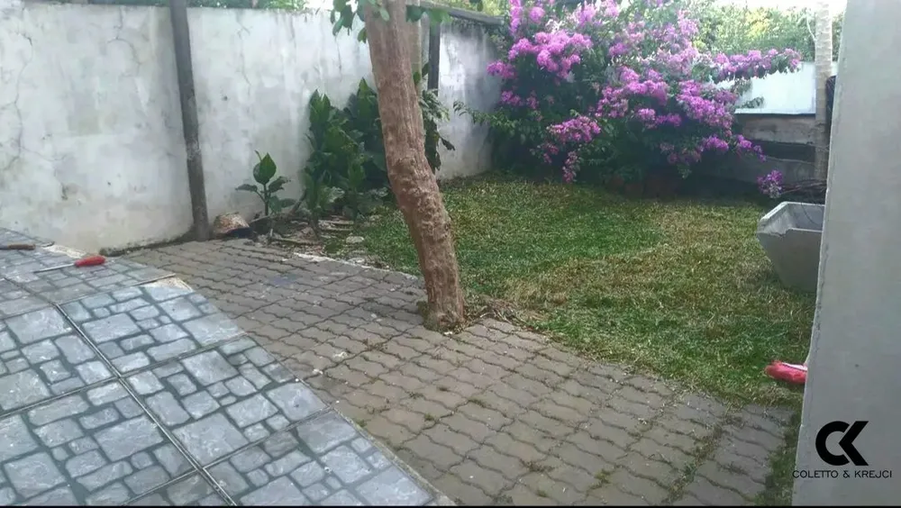 Casa, 4 quartos, 245 m² - Foto 1