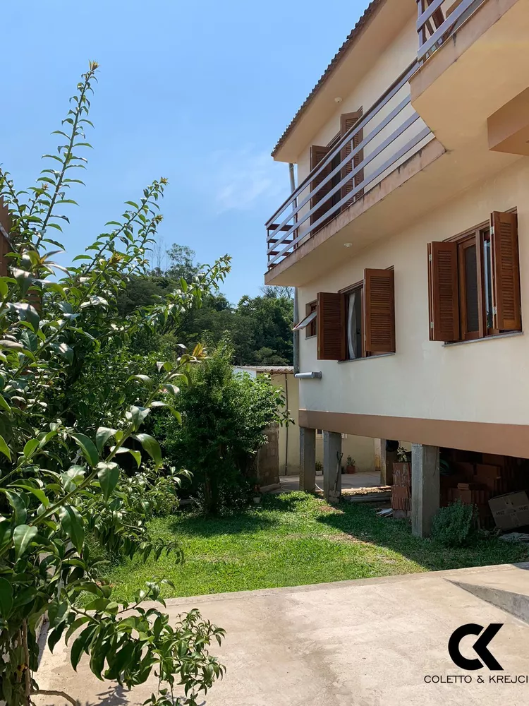 Casa, 5 quartos, 183 m² - Foto 3