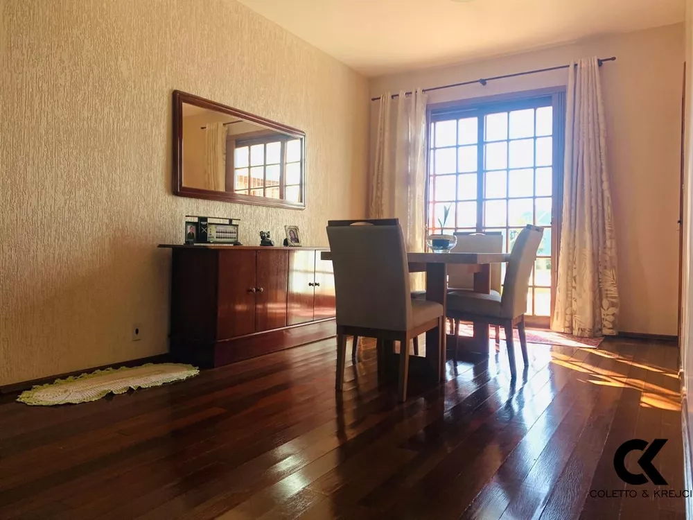 Casa, 3 quartos, 250 m² - Foto 3