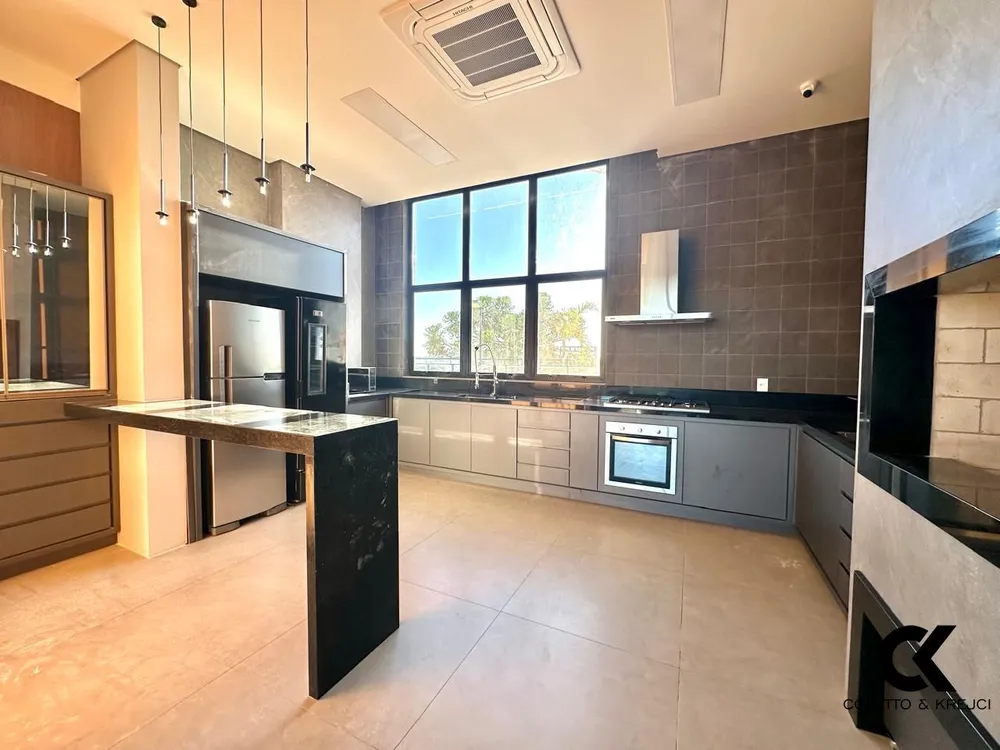 Apartamento, 3 quartos, 198 m² - Foto 3
