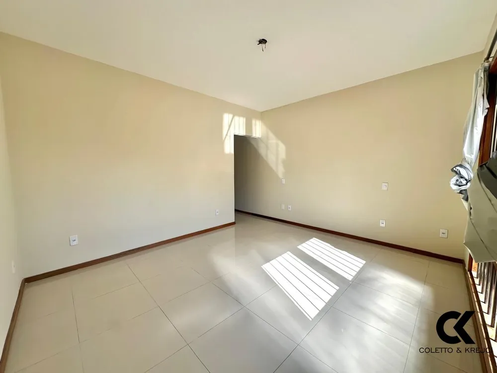Casa, 4 quartos, 112 m² - Foto 1
