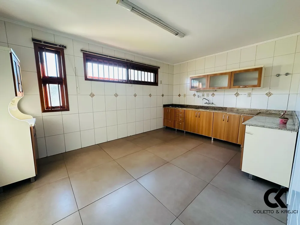 Casa, 3 quartos, 247 m² - Foto 5