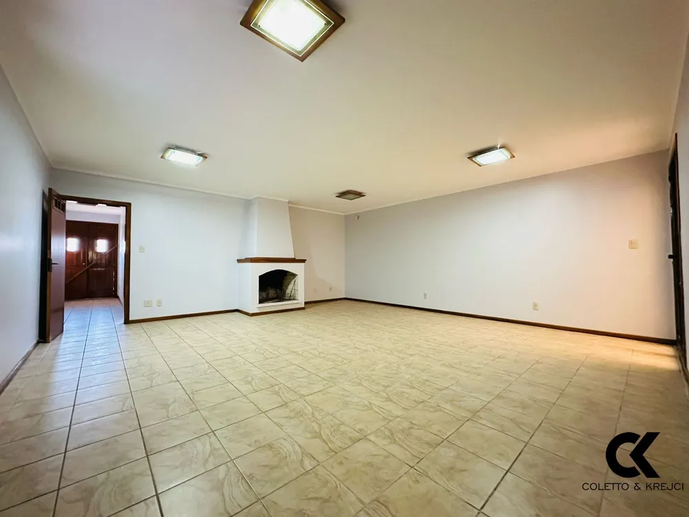 Casa, 3 quartos, 247 m² - Foto 3