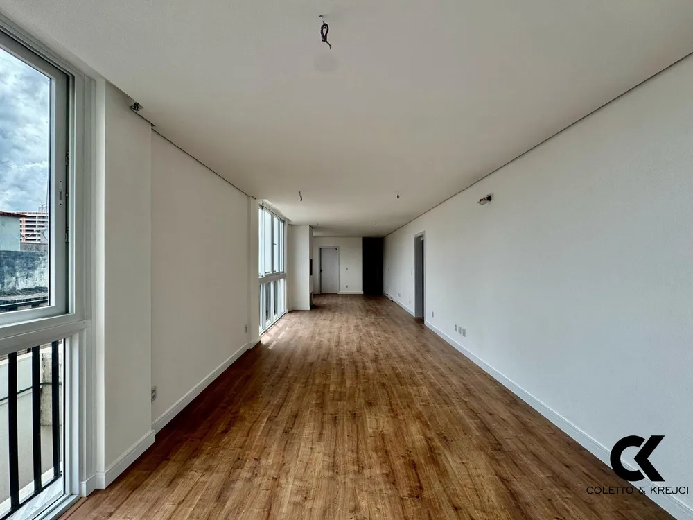 Apartamento, 3 quartos, 132 m² - Foto 3