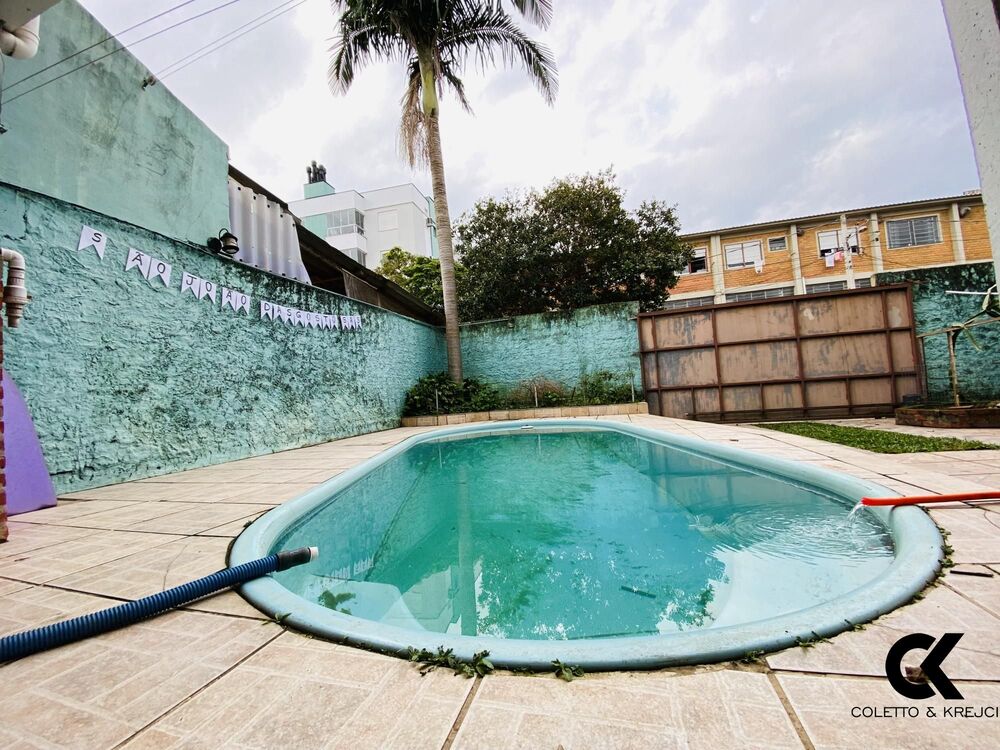 Casa, 8 quartos, 192 m² - Foto 4