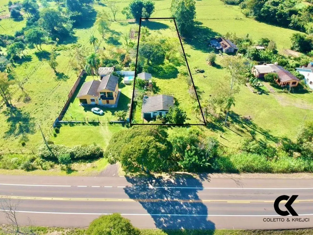 Chácara, 2 quartos, 3000 m² - Foto 1