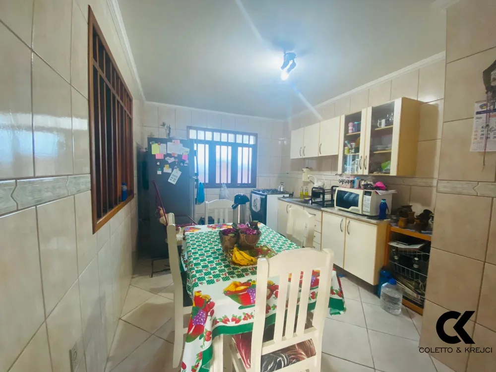 Casa, 3 quartos, 200 m² - Foto 10