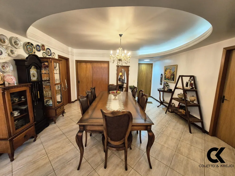 Apartamento, 3 quartos, 137 m² - Foto 1