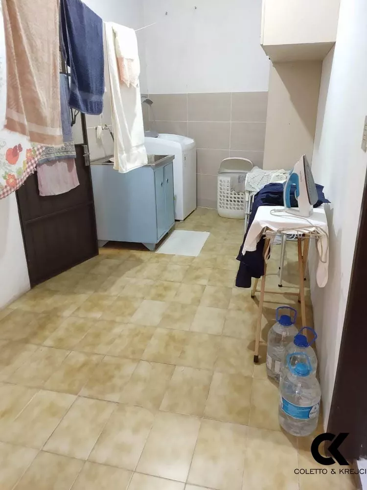Casa, 3 quartos, 205 m² - Foto 4