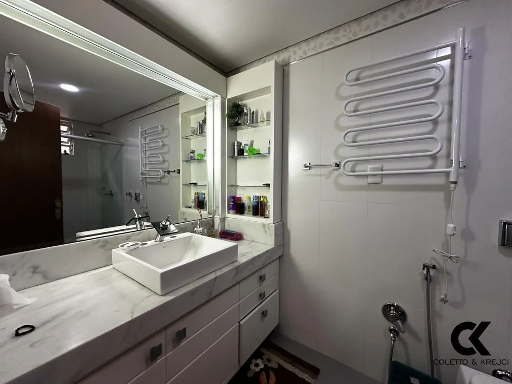 Cobertura, 5 quartos, 325 m² - Foto 3