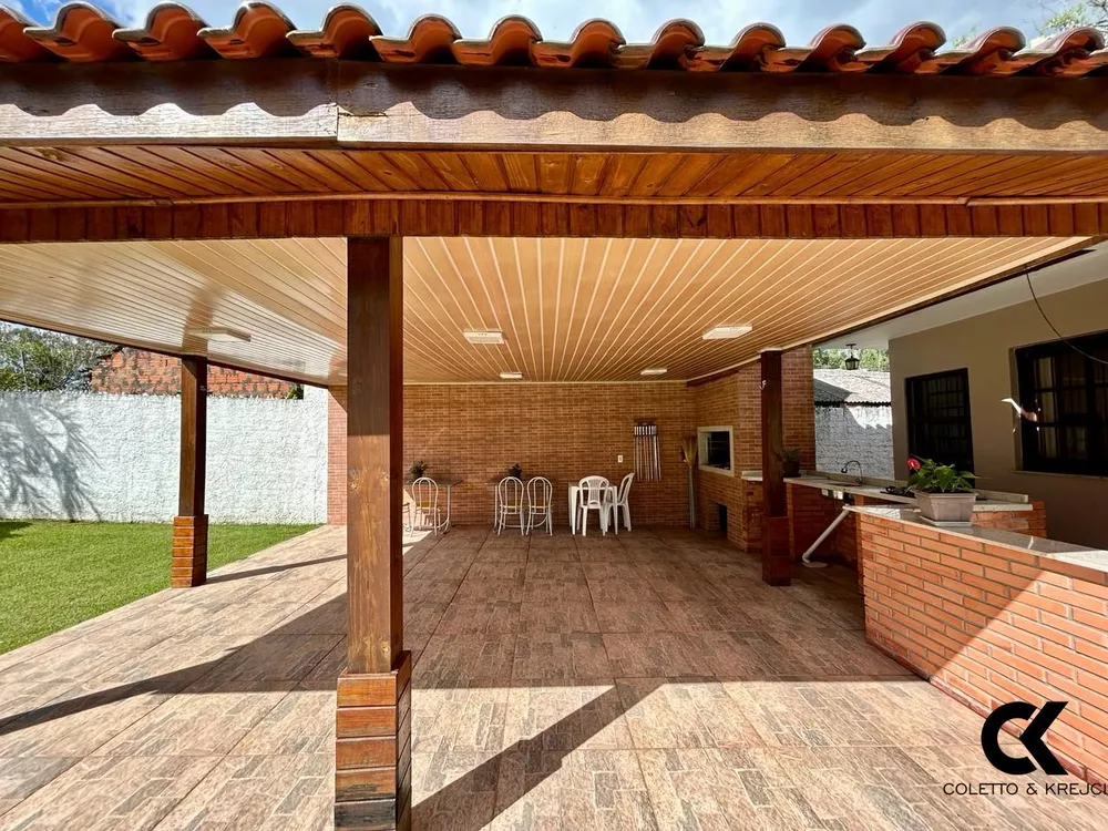 Casa à venda com 3 quartos, 160m² - Foto 4