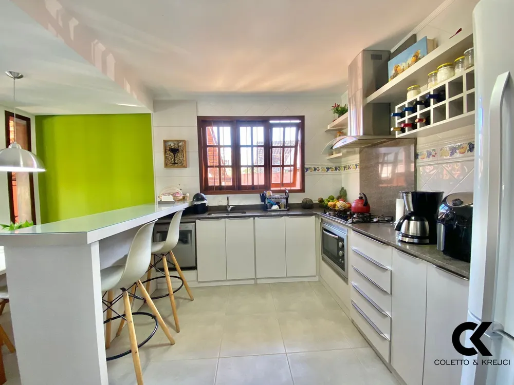 Casa, 4 quartos, 300 m² - Foto 9