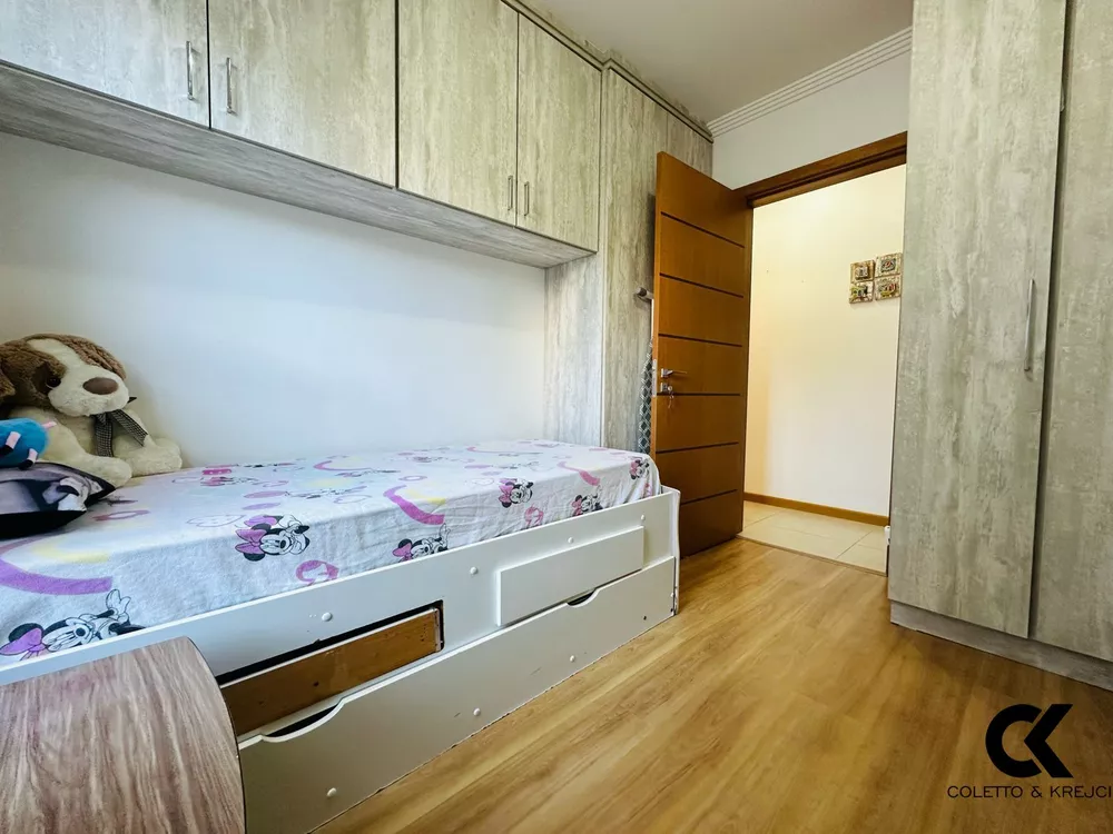 Apartamento à venda com 3 quartos, 217m² - Foto 18