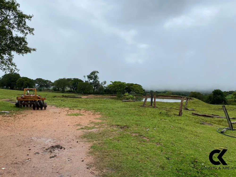 Fazenda à venda com 3 quartos, 5000000m² - Foto 1