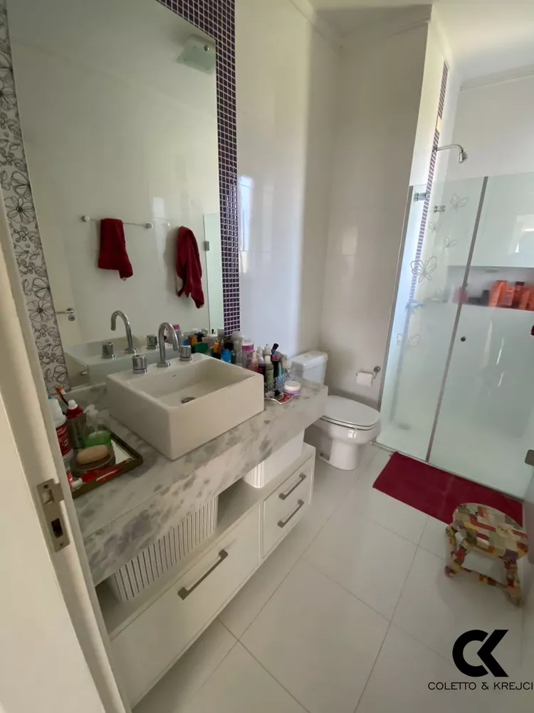Casa, 4 quartos, 609 m² - Foto 1