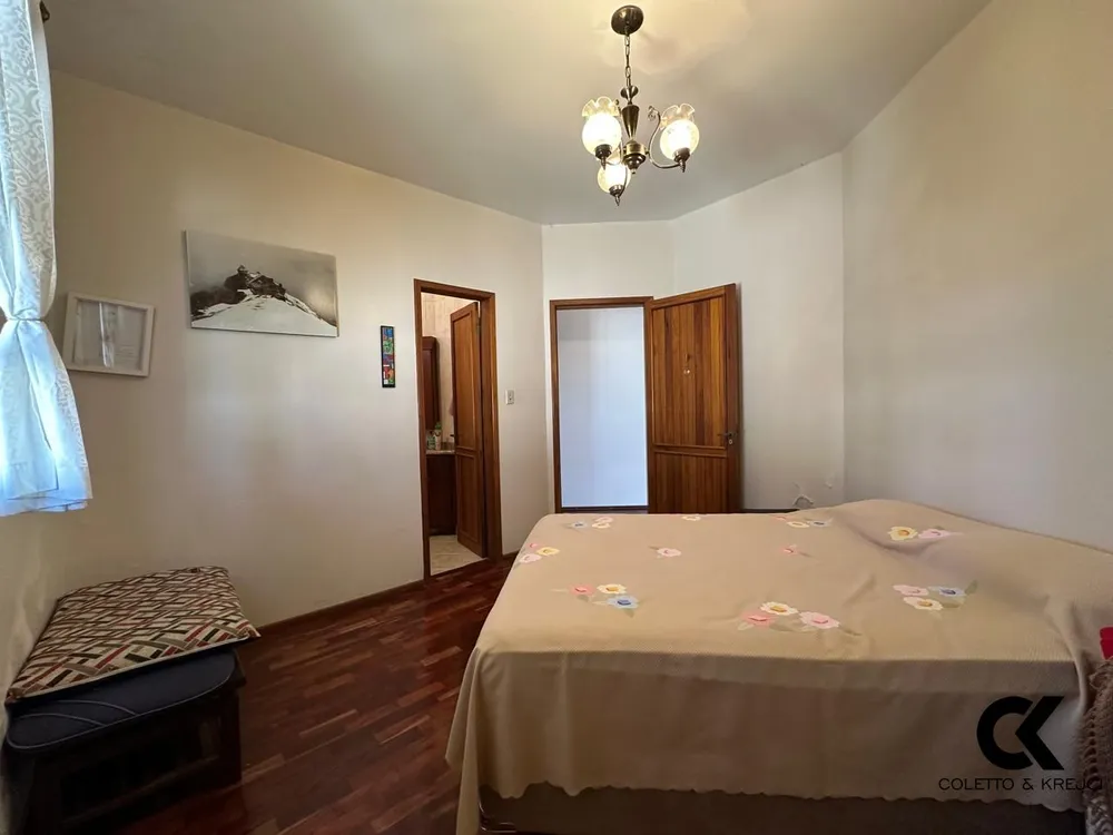 Casa, 3 quartos, 284 m² - Foto 4