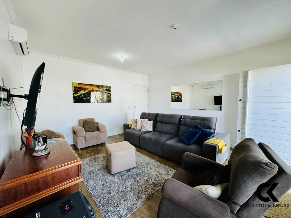 Casa, 3 quartos, 205 m² - Foto 1