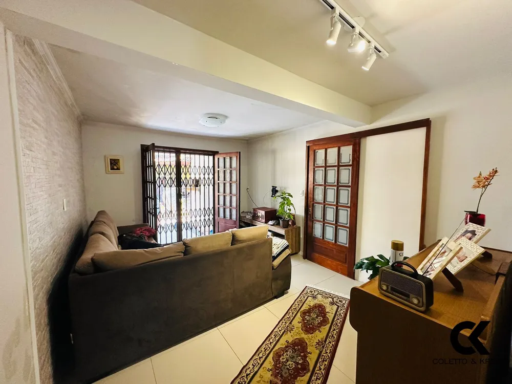 Casa, 3 quartos, 264 m² - Foto 2